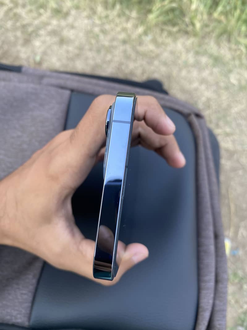 iPhone 13ProMax 2