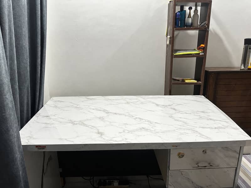 Office table 0