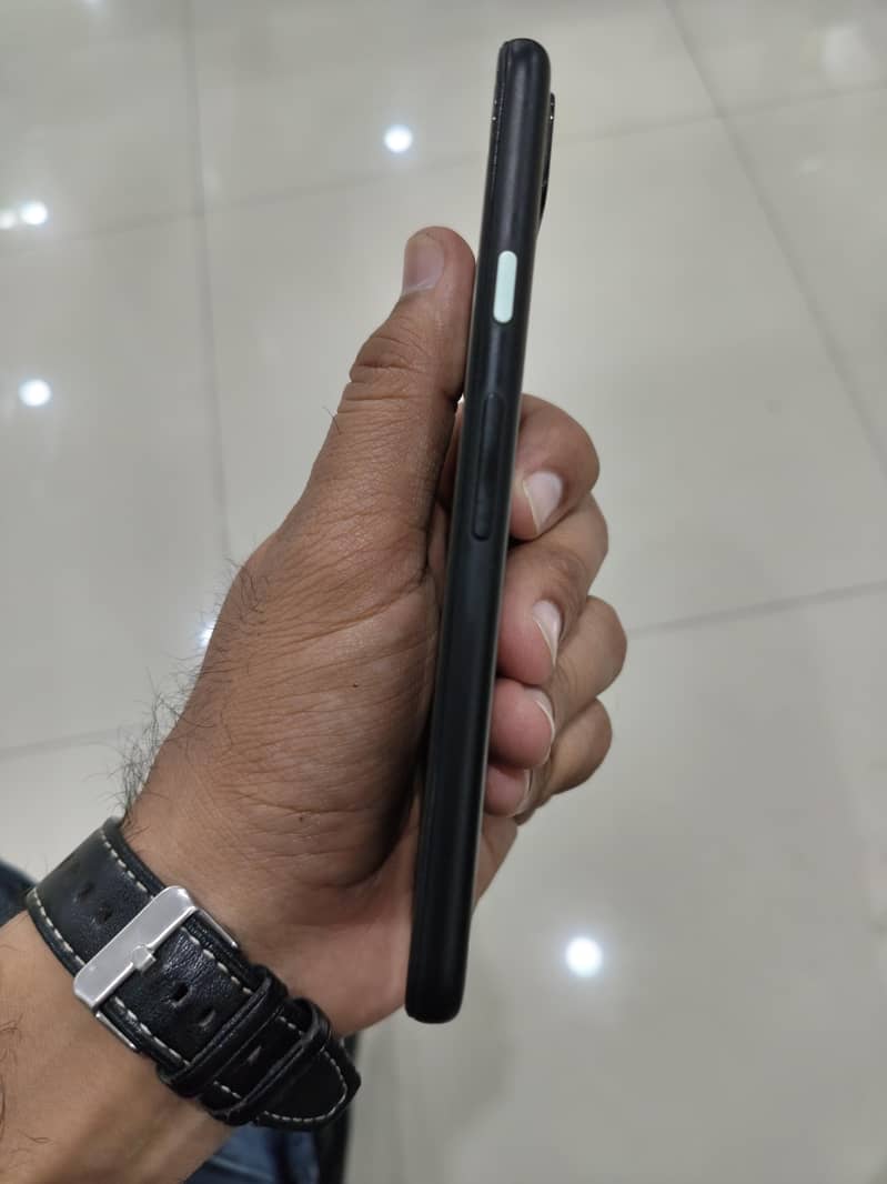 Google Pixel 4a 4