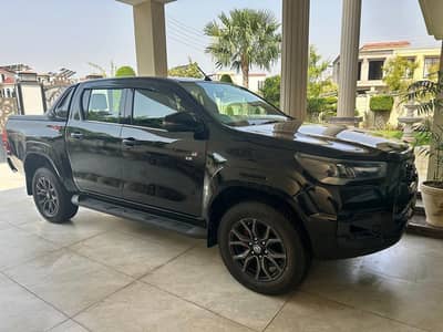 Toyota Hilux revo GR 2025/2026
