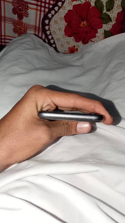 Apple iPhone 8