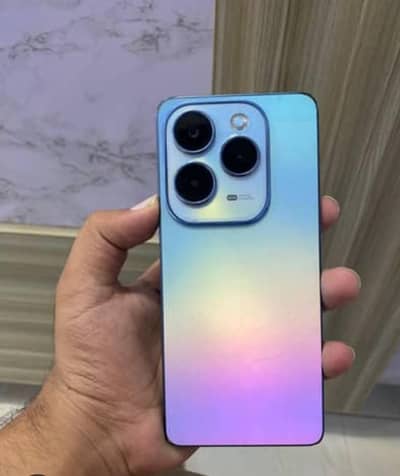 Infinix Hot 40