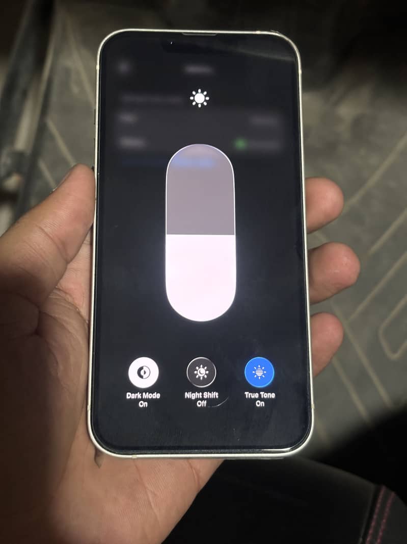 Apple iPhone 13 6