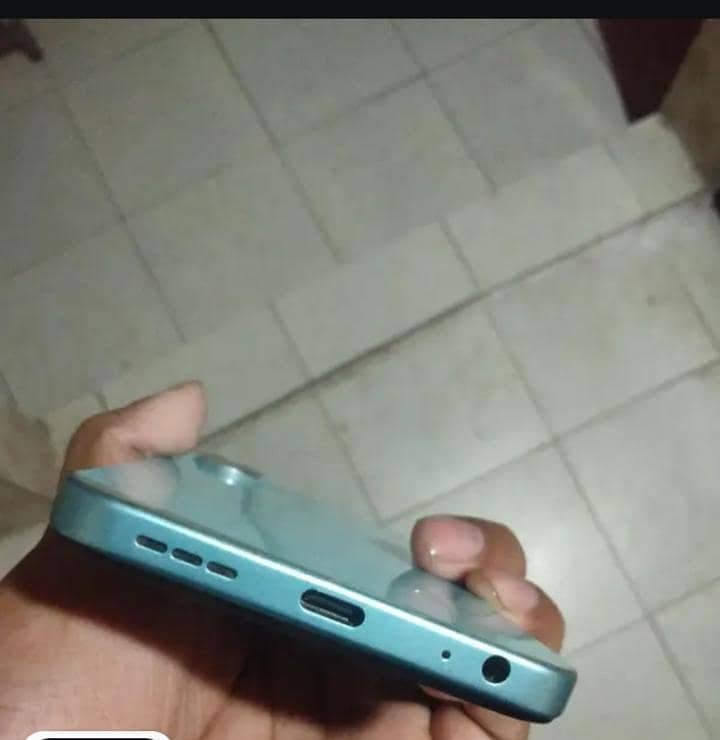Tecno Spark Go2 2