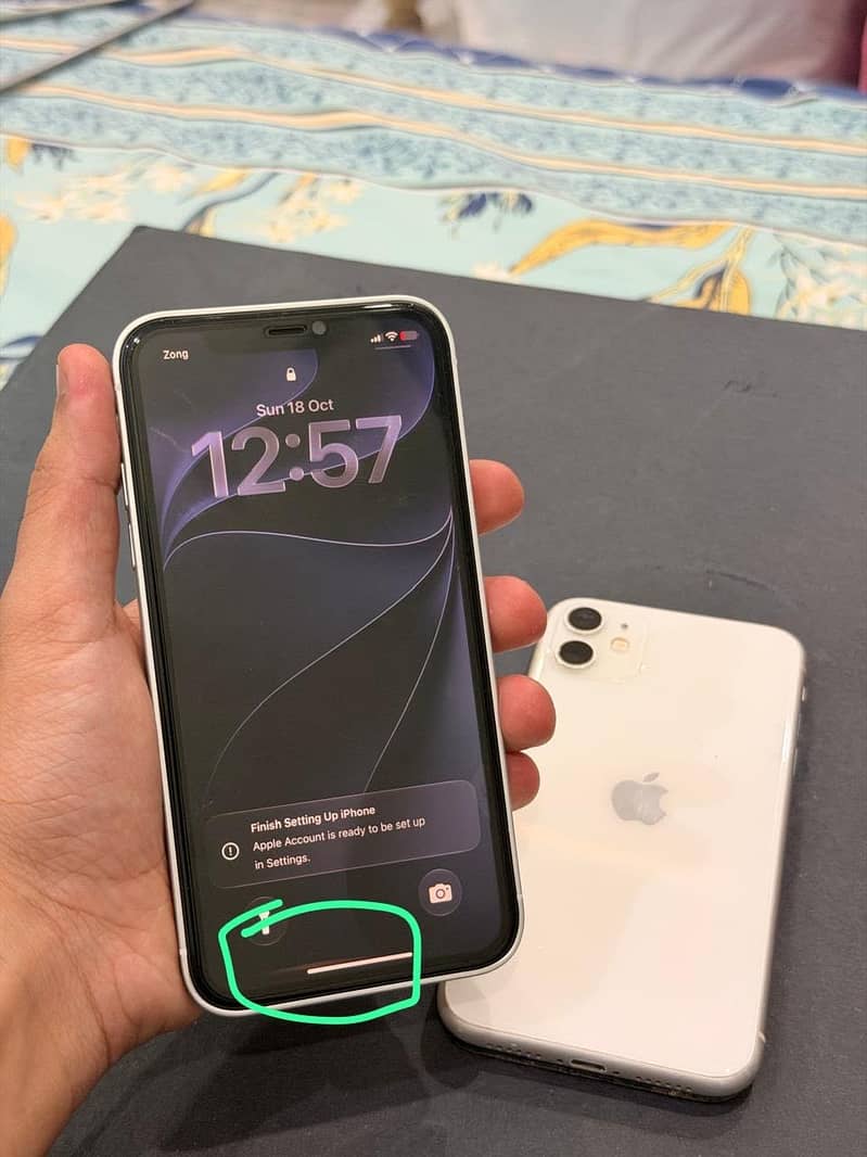 Apple iPhone 11 3