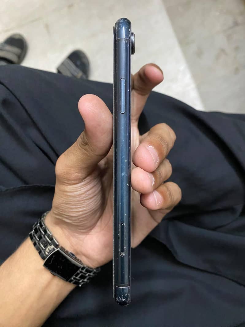 Apple iPhone XR 3