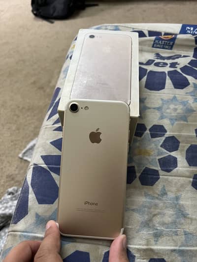 Apple iPhone 7