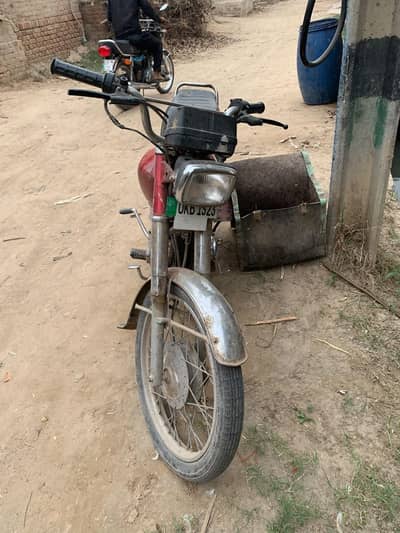 honda CG 125 bike for sale condition aapke samne hai