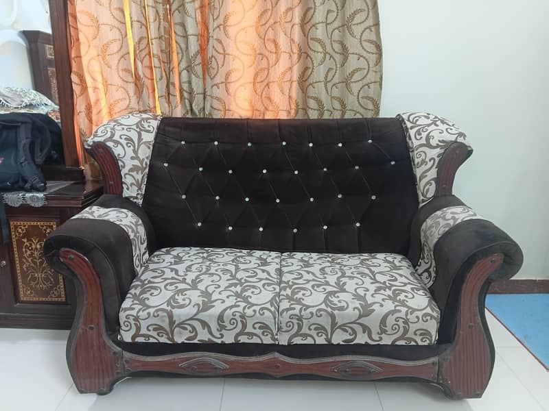 seater sofa,deewan,glass table 1