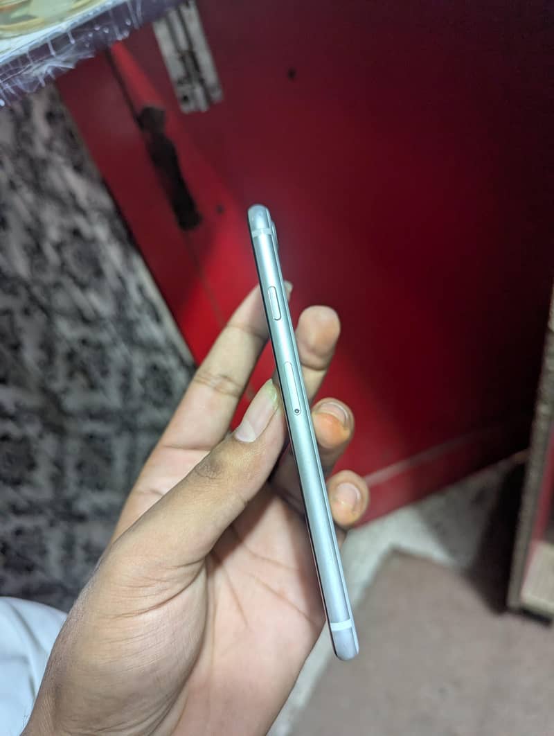 Apple iPhone se 2 2