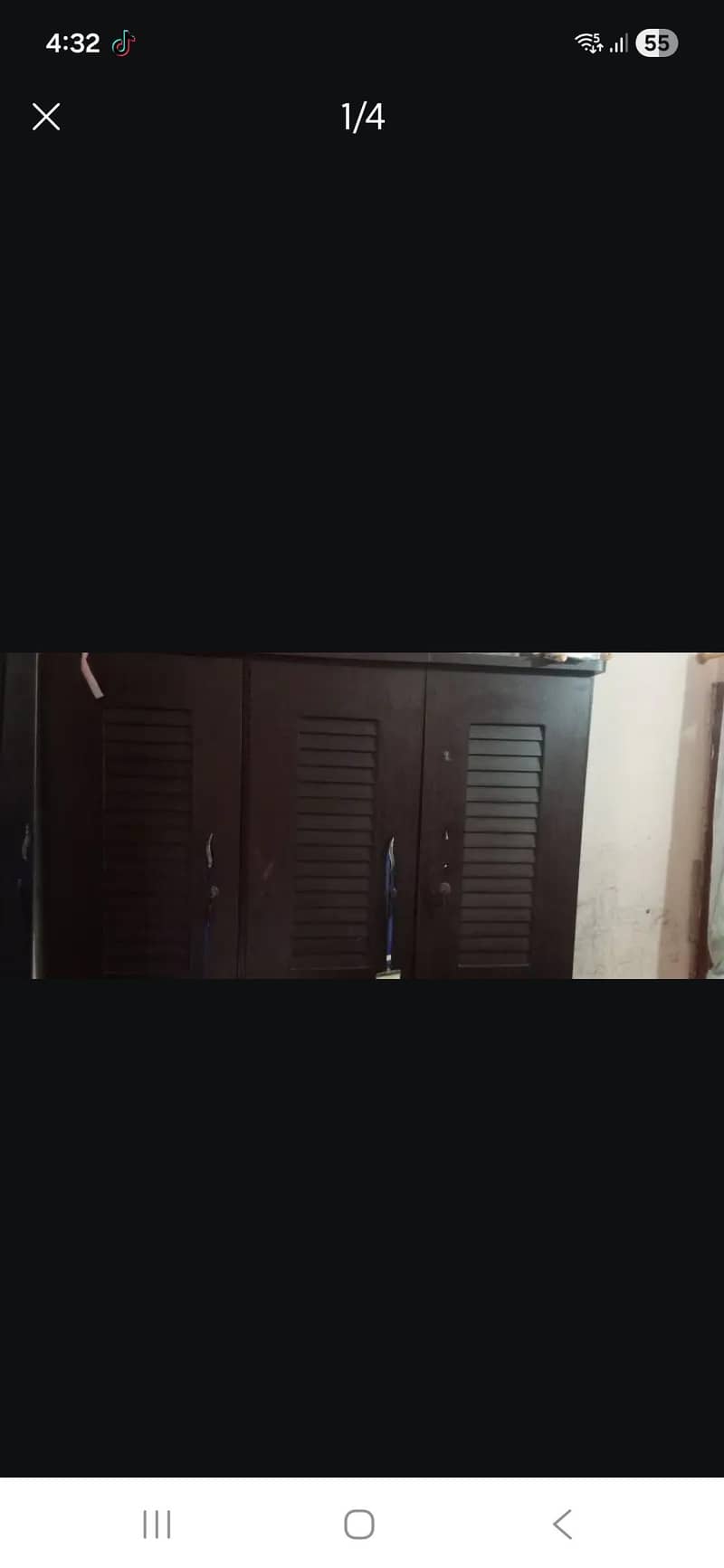 Bed and cubboard 0