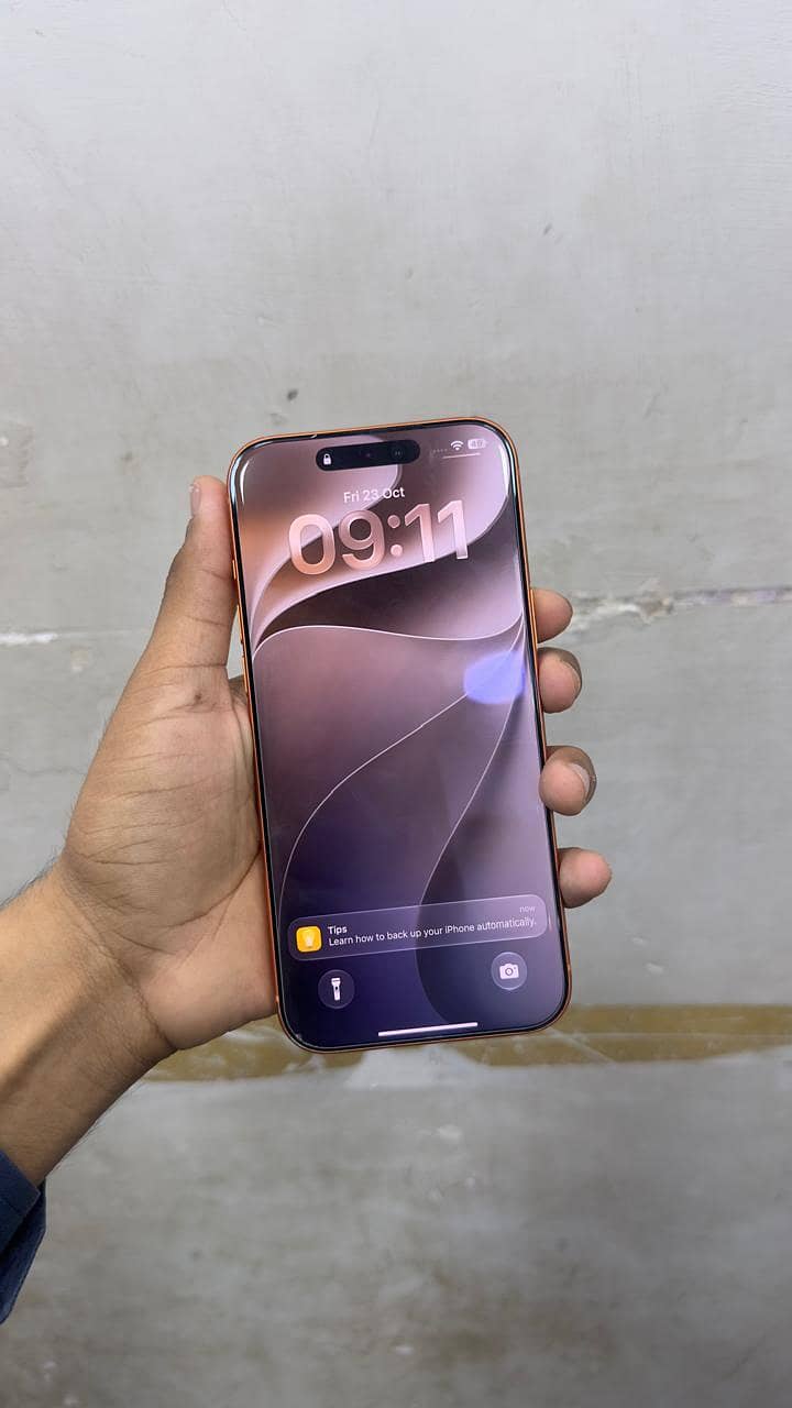 Apple iPhone 17 Pro Max 6