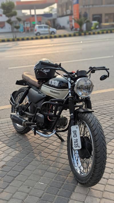 Honda 100 pridor Cafe racer modified