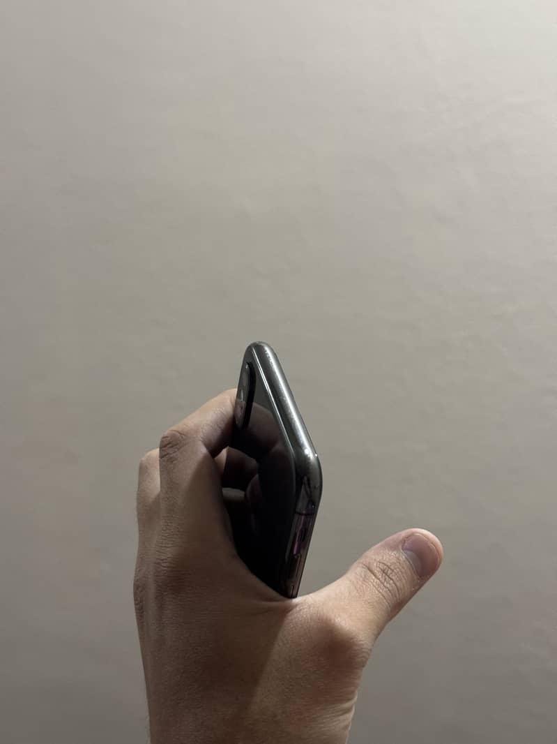 Apple iPhone X 1