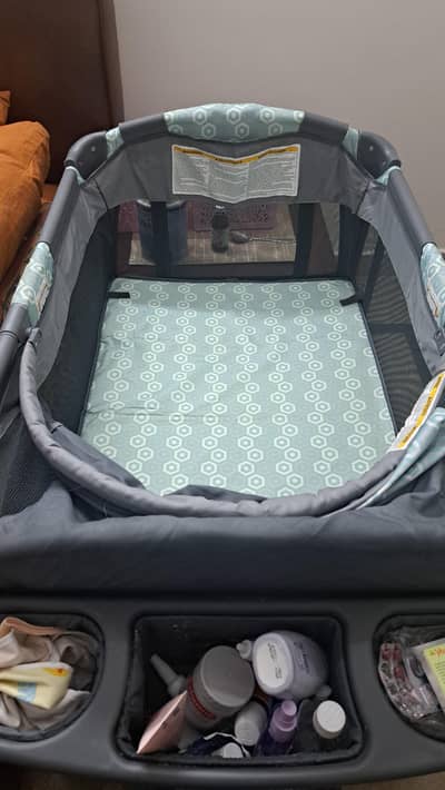 baby trend baby cot