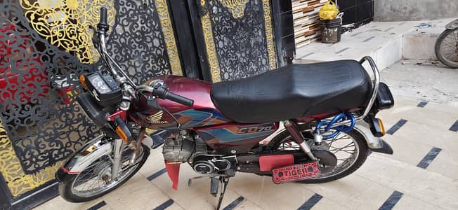 Honda 70 Neat and clean