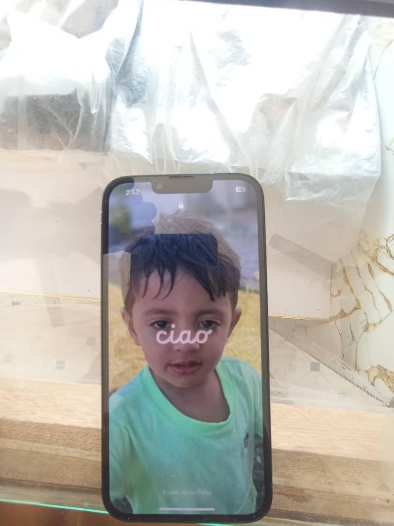 Apple iPhone 13 5