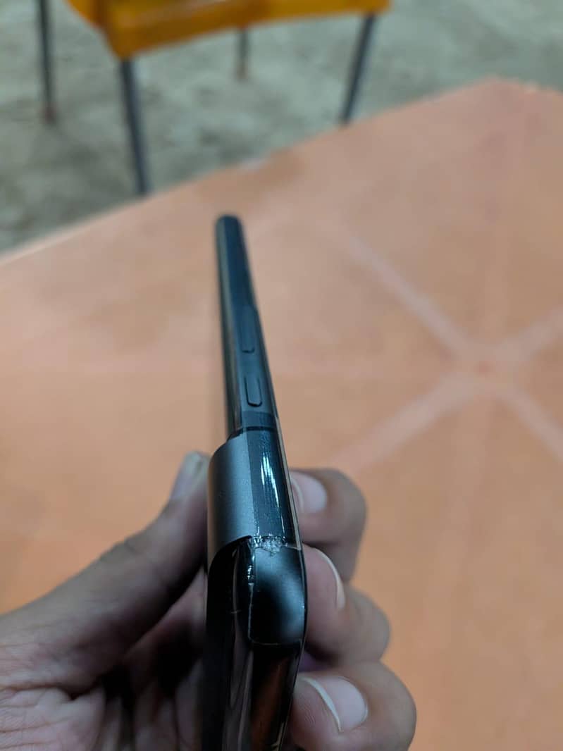 Google Pixel 8 2