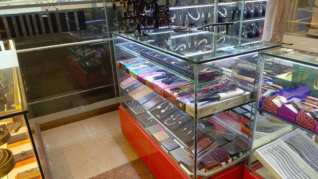 counter for accessories 2