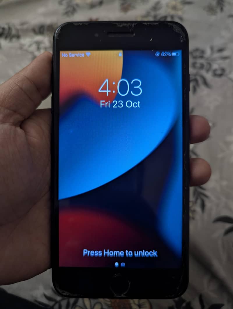 Apple iPhone 7 Plus 1