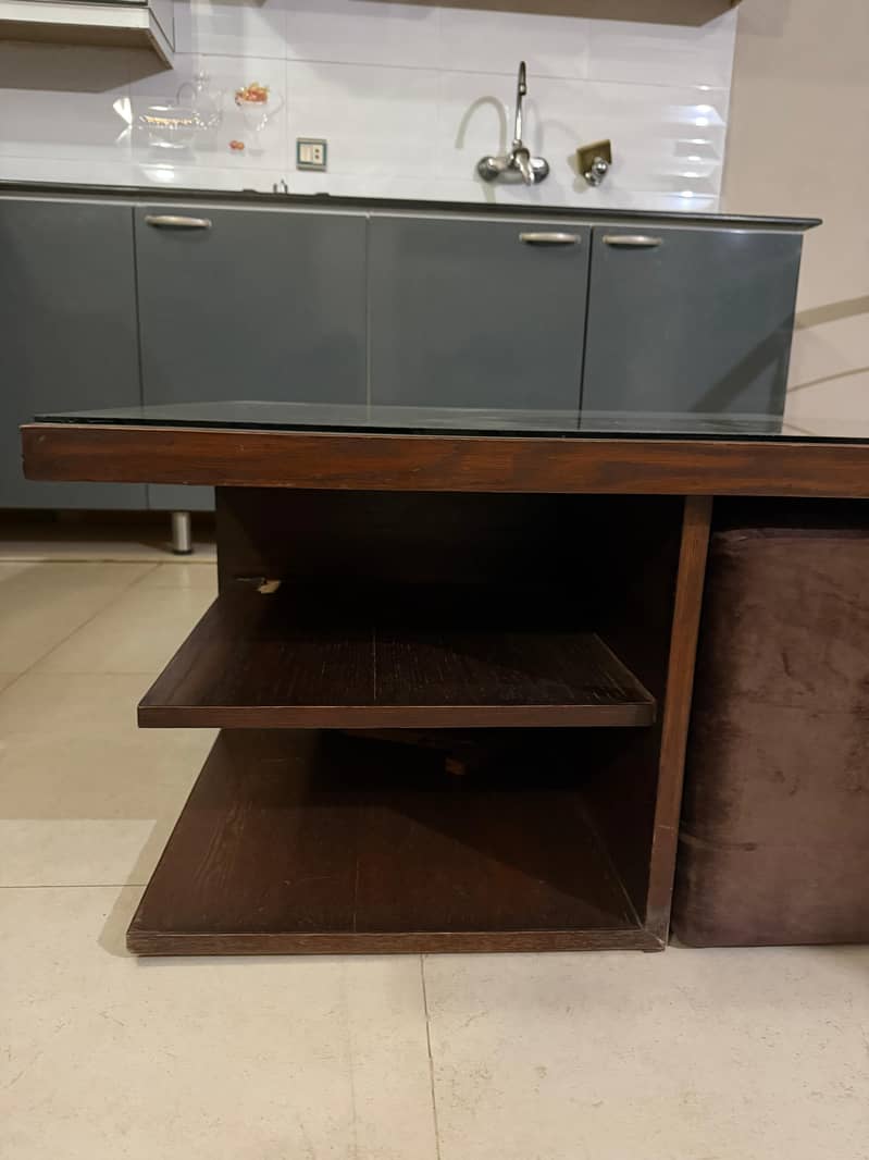 Coffee Table with pull out stools in good Condition 1