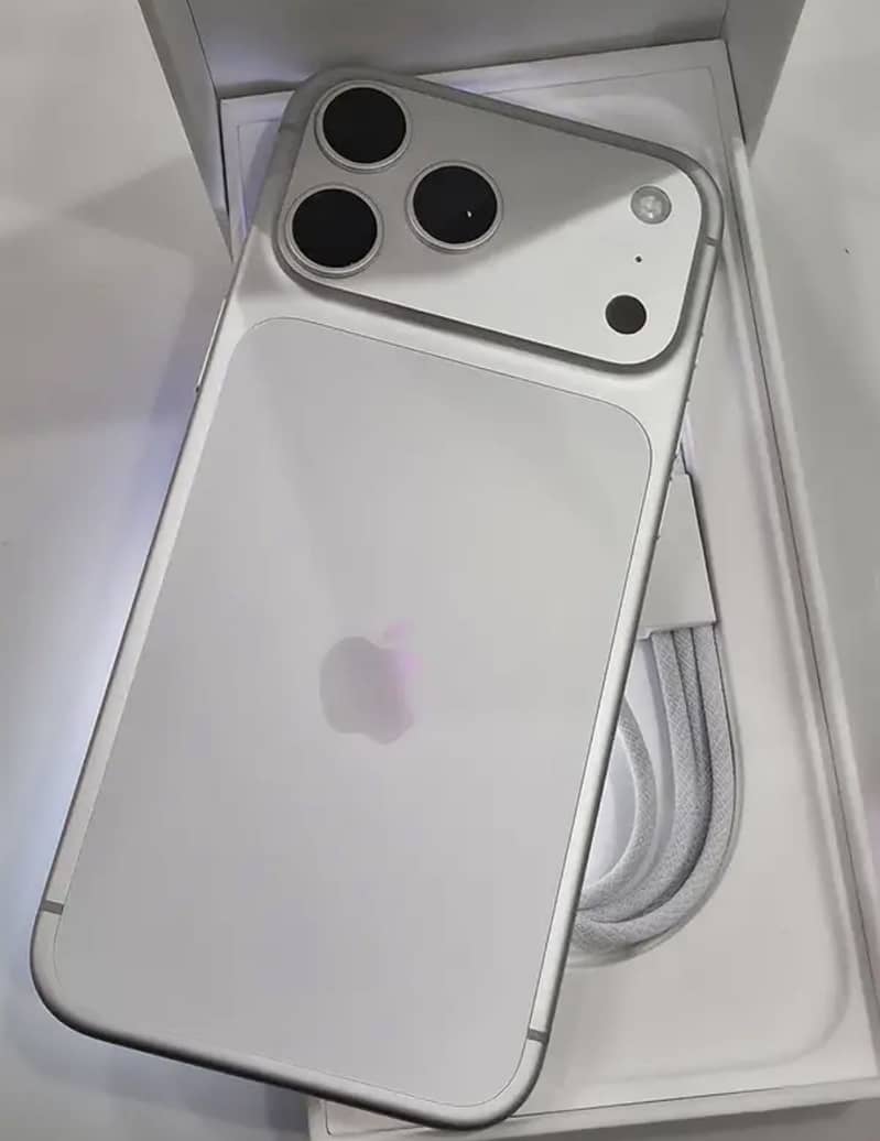 Apple iPhone 17 Pro Max 0