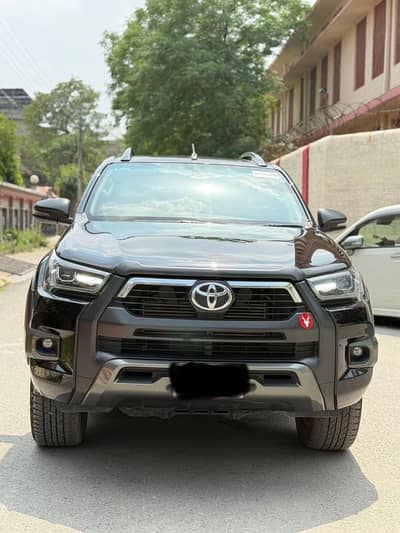 Toyota Hilux Revo Roco 2022