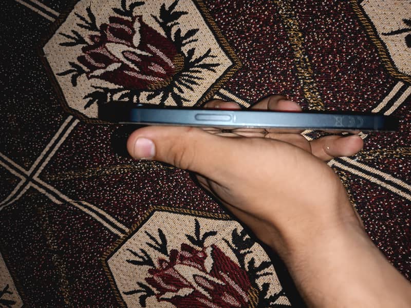 Apple iPhone 13 3