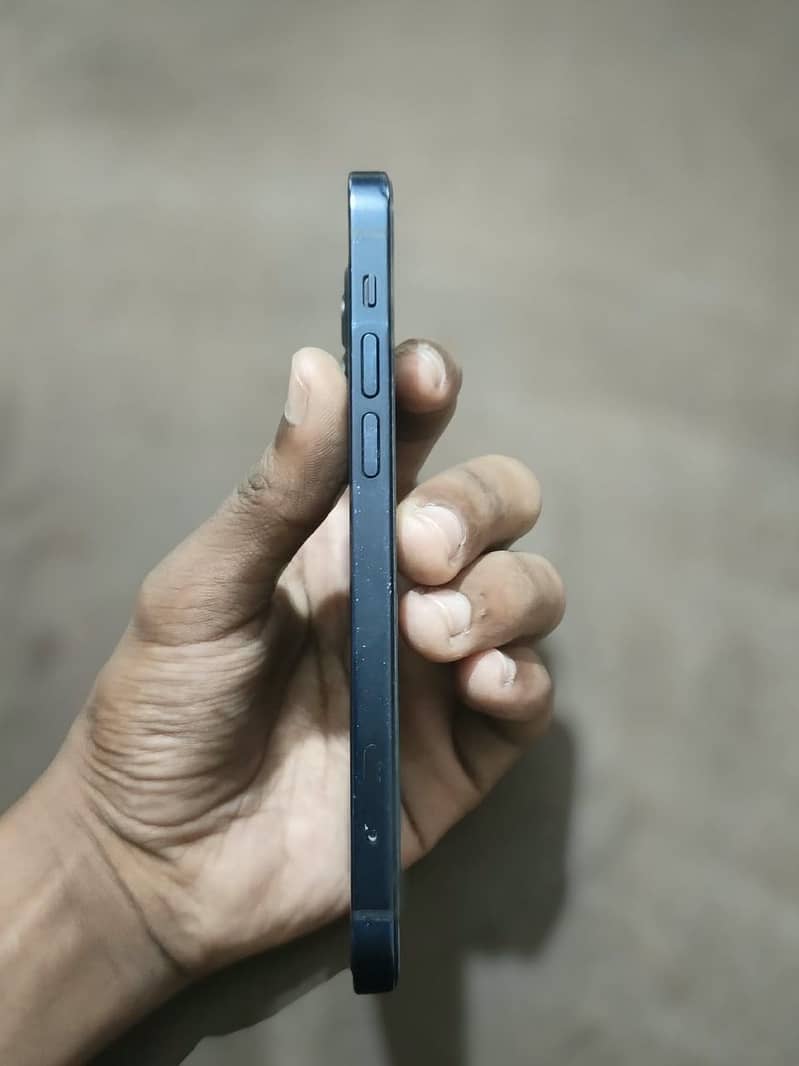 Apple iPhone 12 5