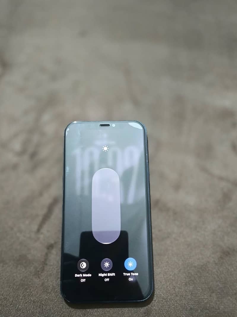 Apple iPhone 12 7