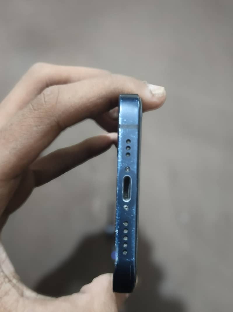 Apple iPhone 12 8