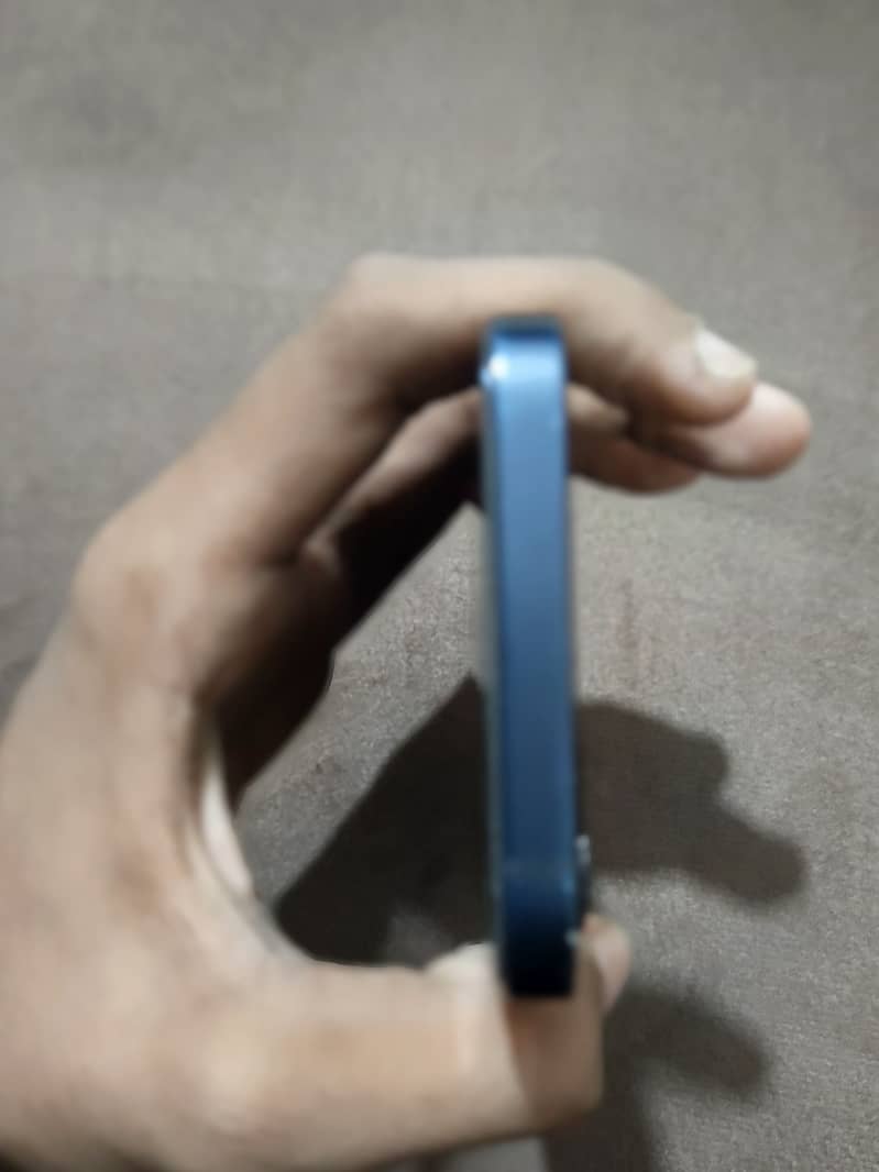 Apple iPhone 12 9