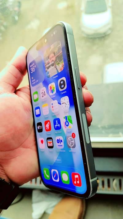 Apple iPhone 15