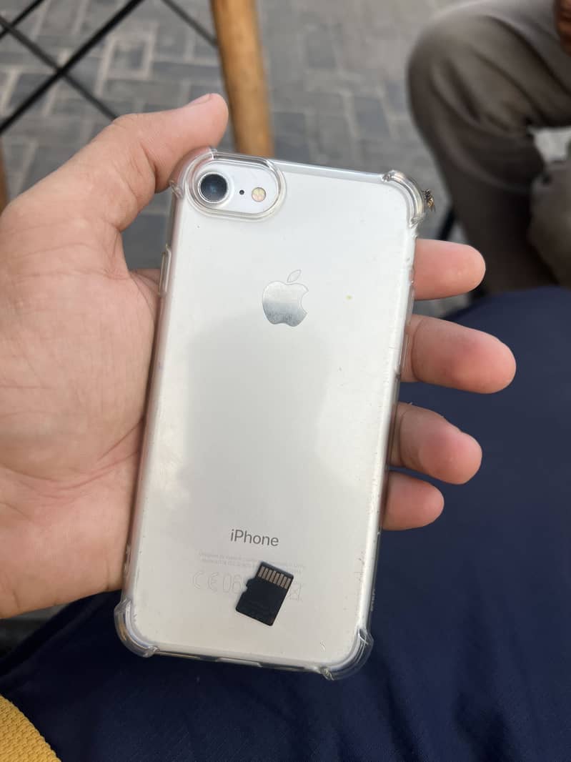 Apple iPhone 8 0