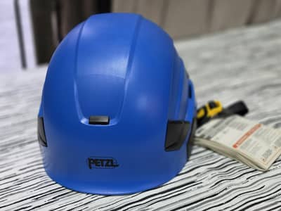 Original Petzl Vertex Blue Helmet Brand New + Rechargeable Headlamp
