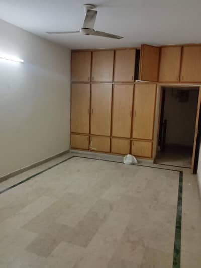 Single Room with Attached Washroom for 12 Bachelors on 2nd Floor (Top Floor) I-10/1 Islamabad
