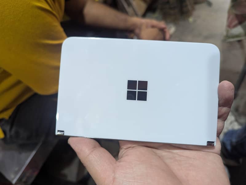 Microsoft Surface Duo 4