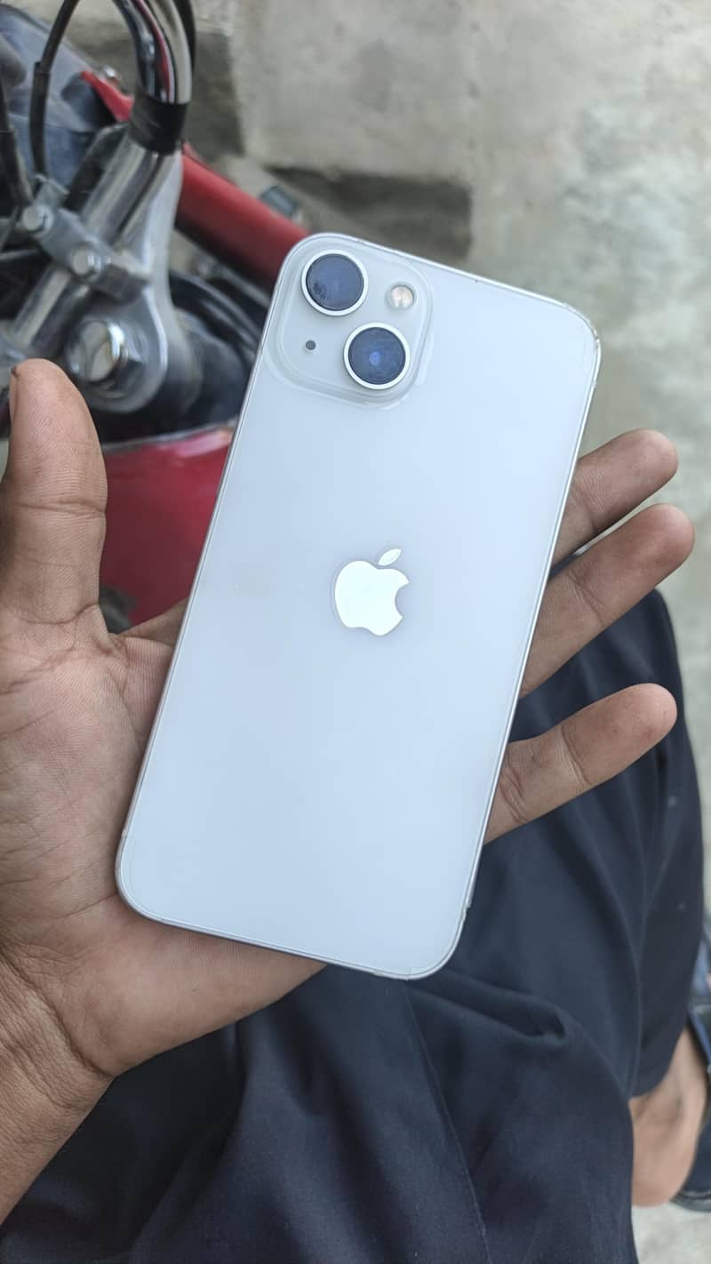 Apple iPhone 13 3
