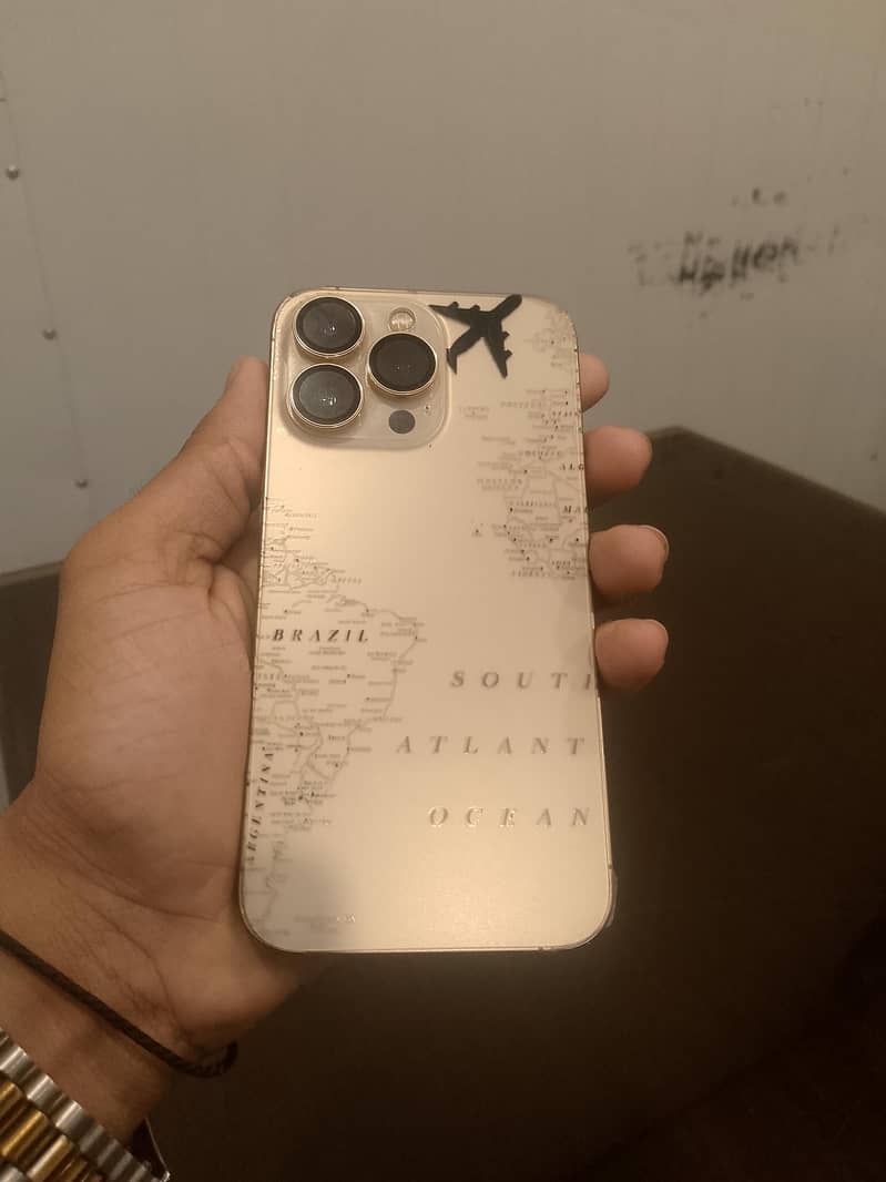 Apple iPhone 13 Pro 1
