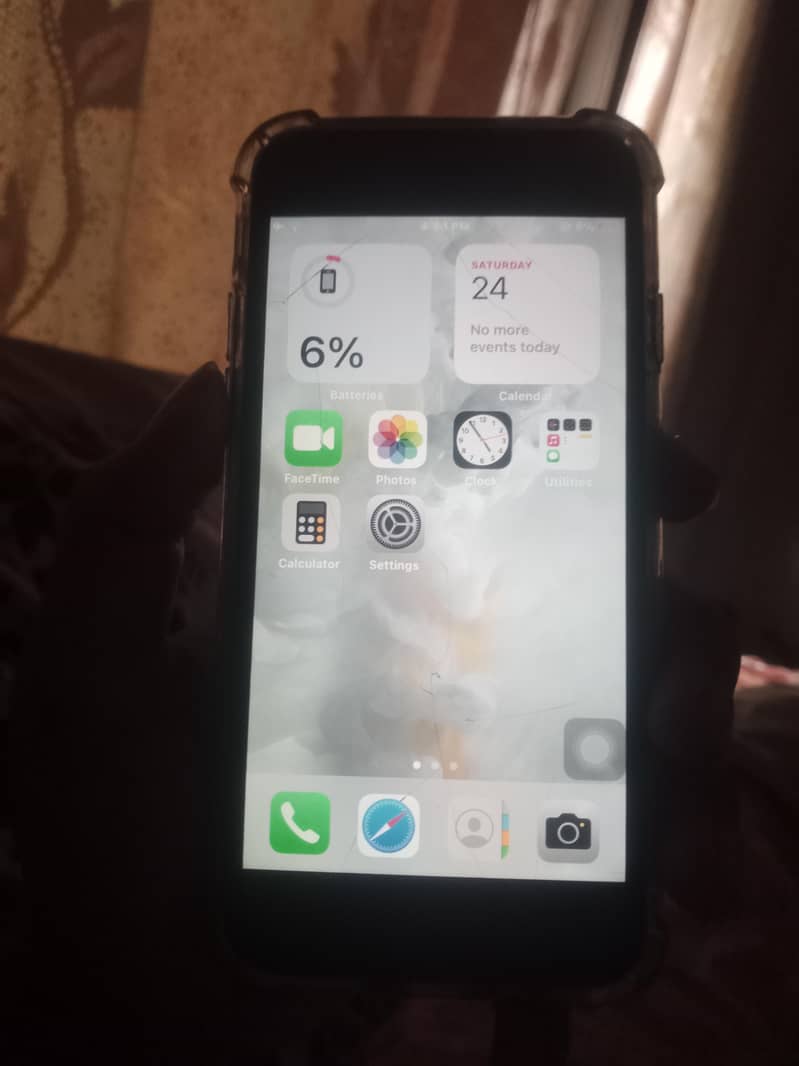 Apple iPhone 7 0