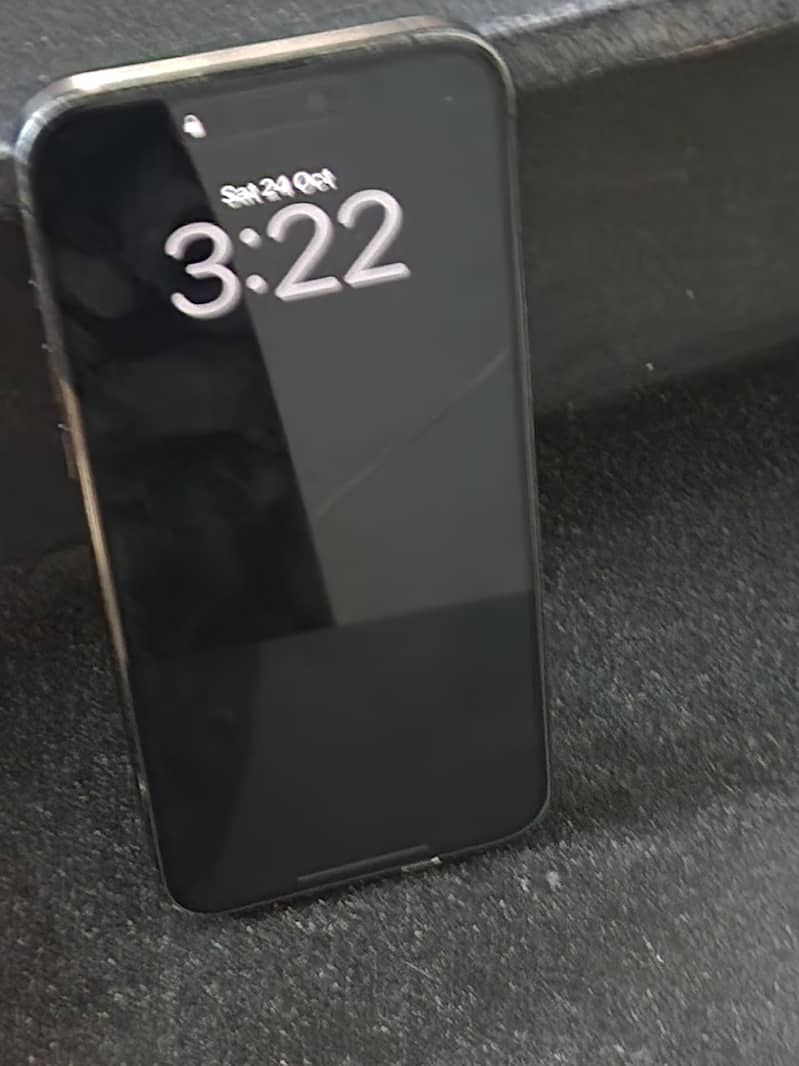 Apple iPhone 15 Pro Max 2