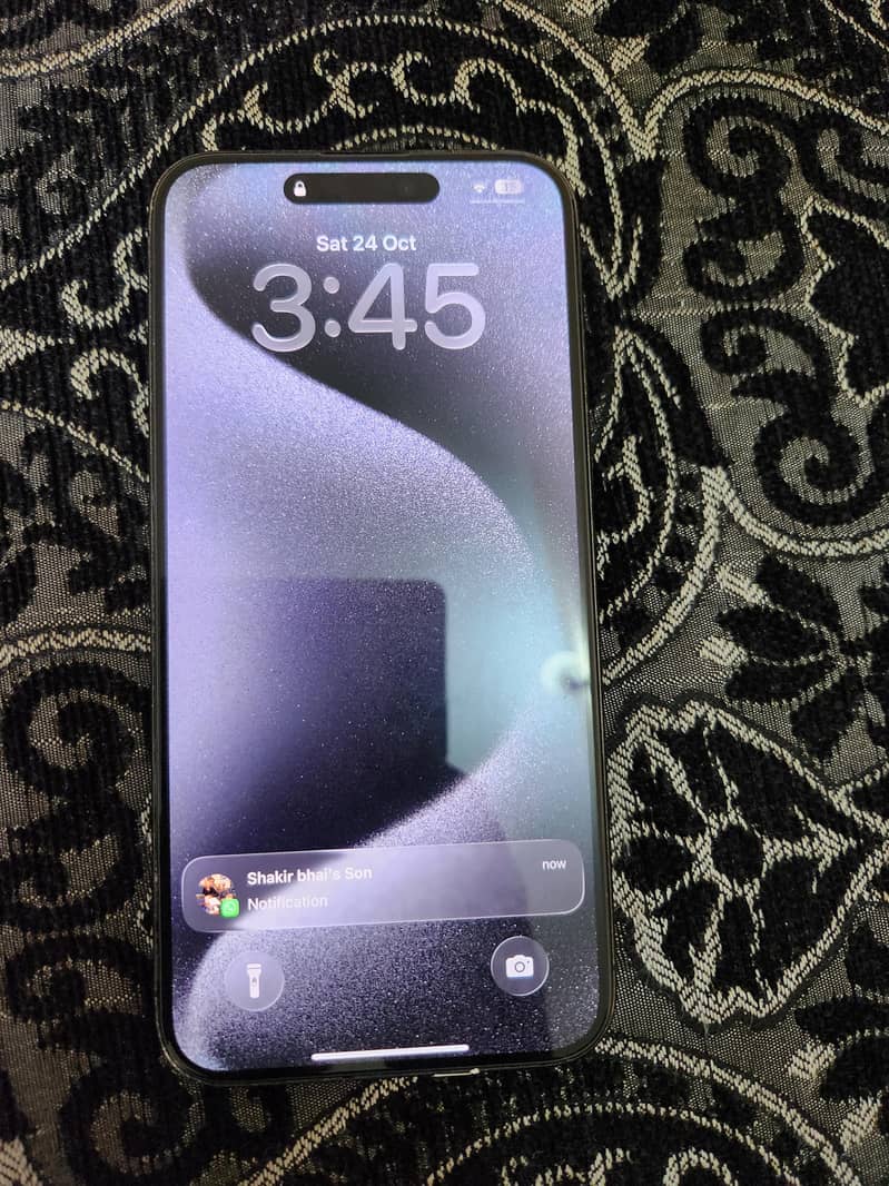 Apple iPhone 15 Pro Max 9