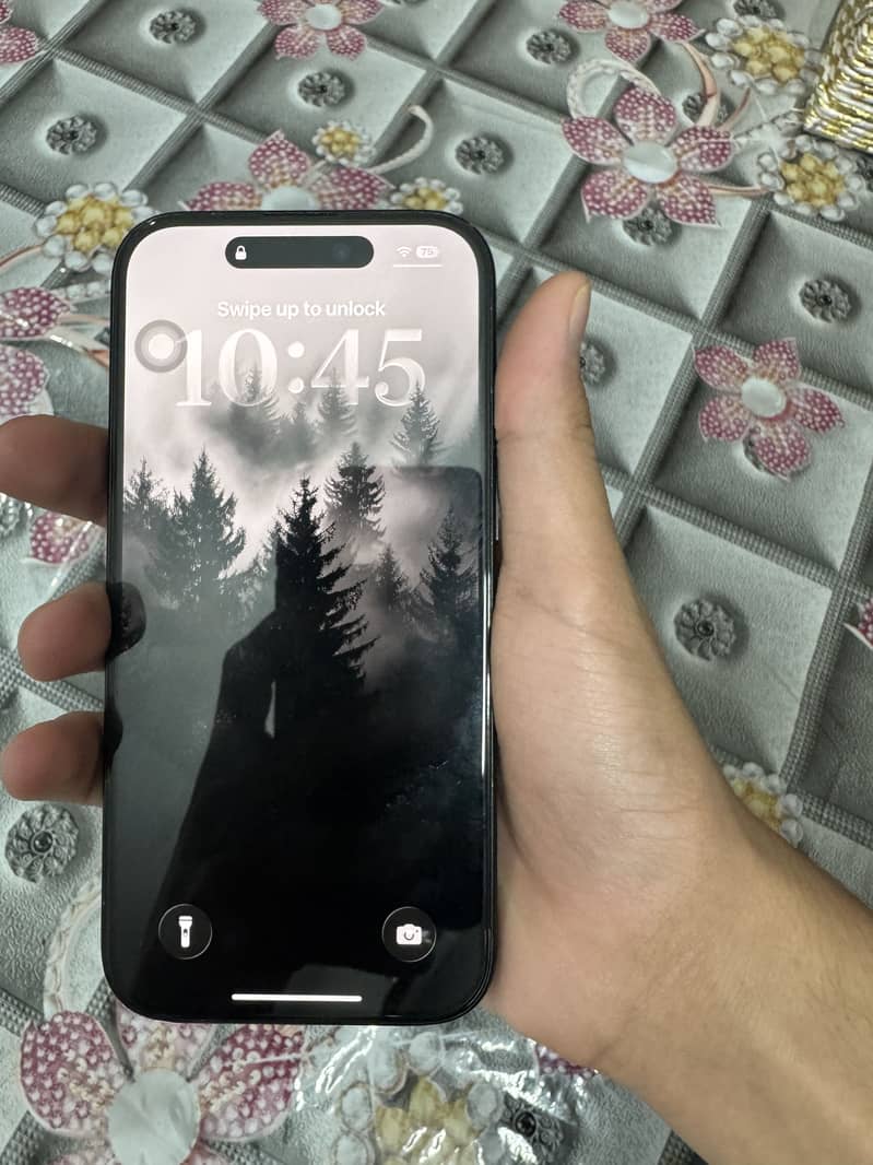 Apple iPhone 15 2