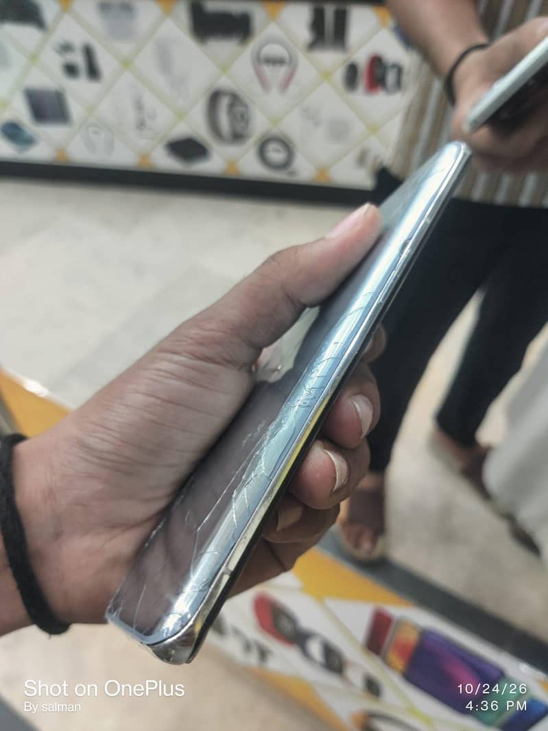 One Plus 9 Pro 3