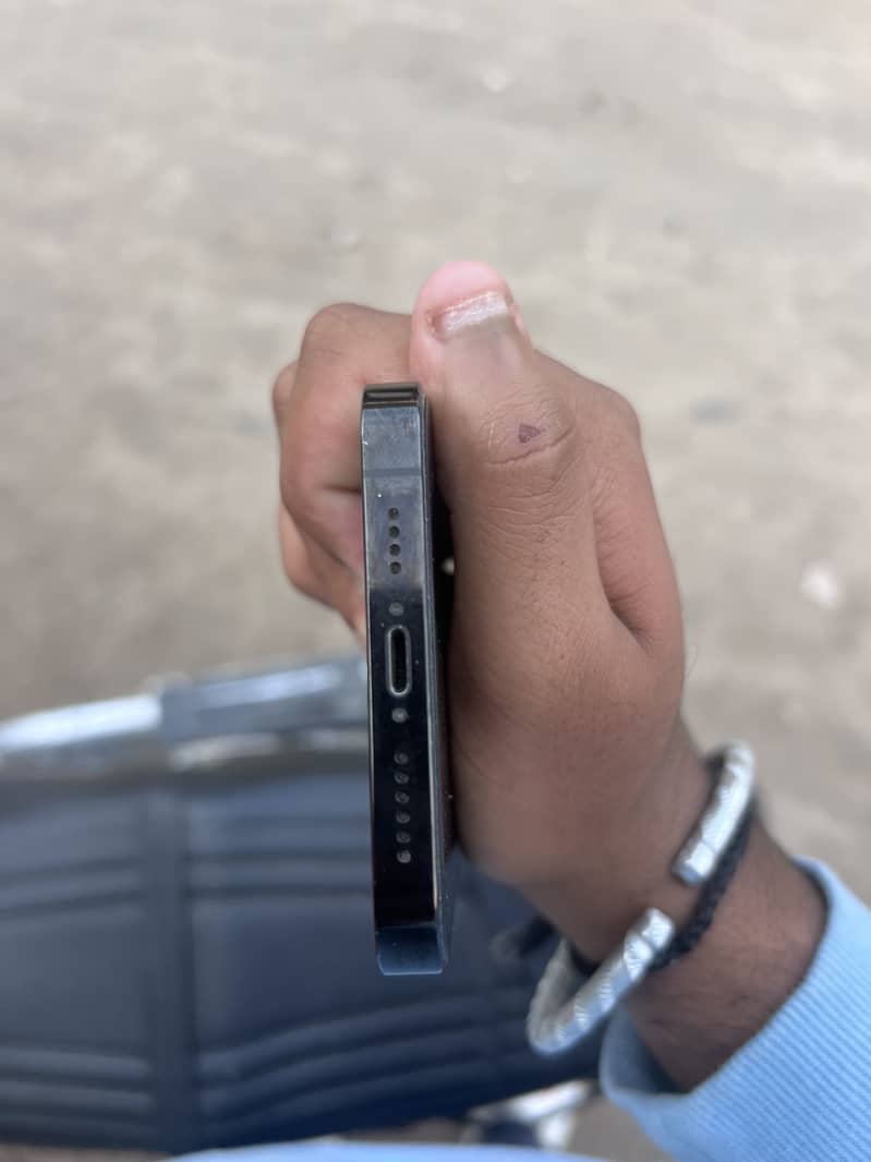 Apple iPhone 14 Pro Max 2