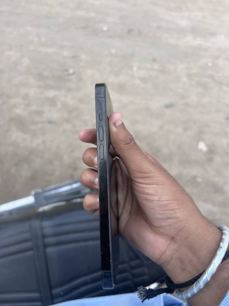 Apple iPhone 14 Pro Max 3
