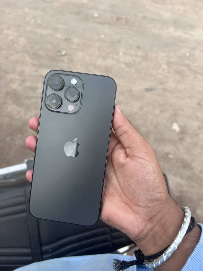 Apple iPhone 14 Pro Max 5