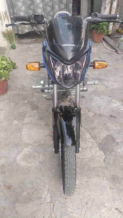 Honda cb125f