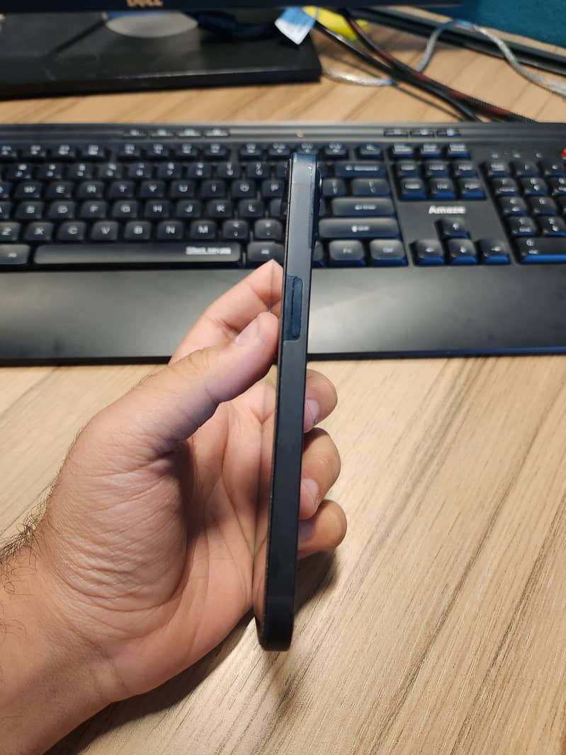 Apple iPhone 13 7