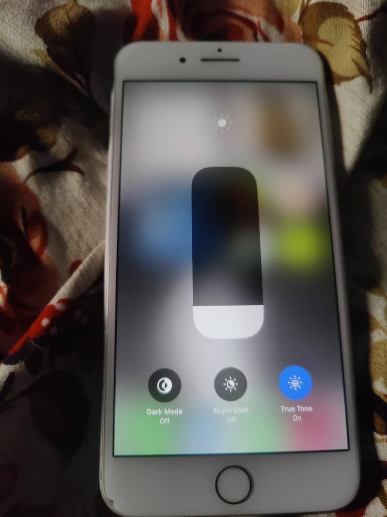 Apple iPhone 8 Plus 2
